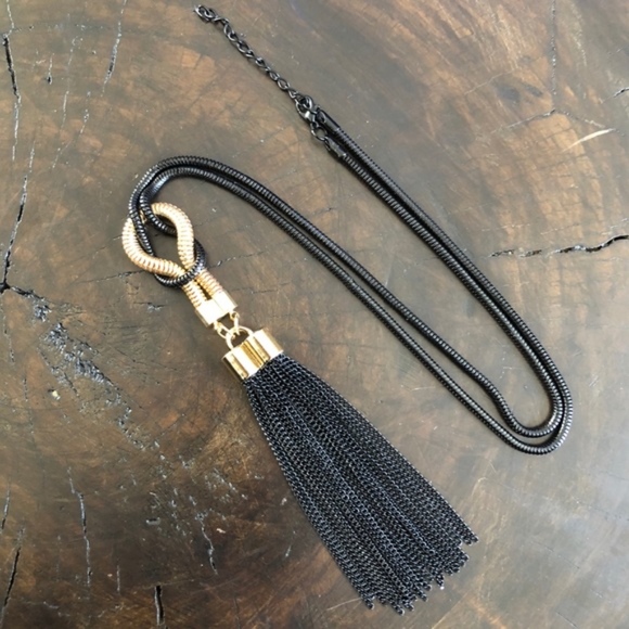 Black and Gold Tassel Pendant Necklace - Picture 3 of 6